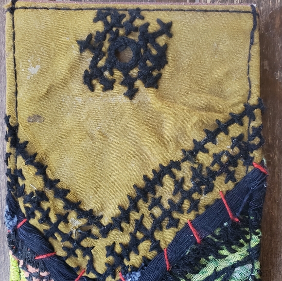 🌎👽 Free People Boho Embroidered Repurposed vtg banjara hippie Wallet card case - Picture 9 of 10